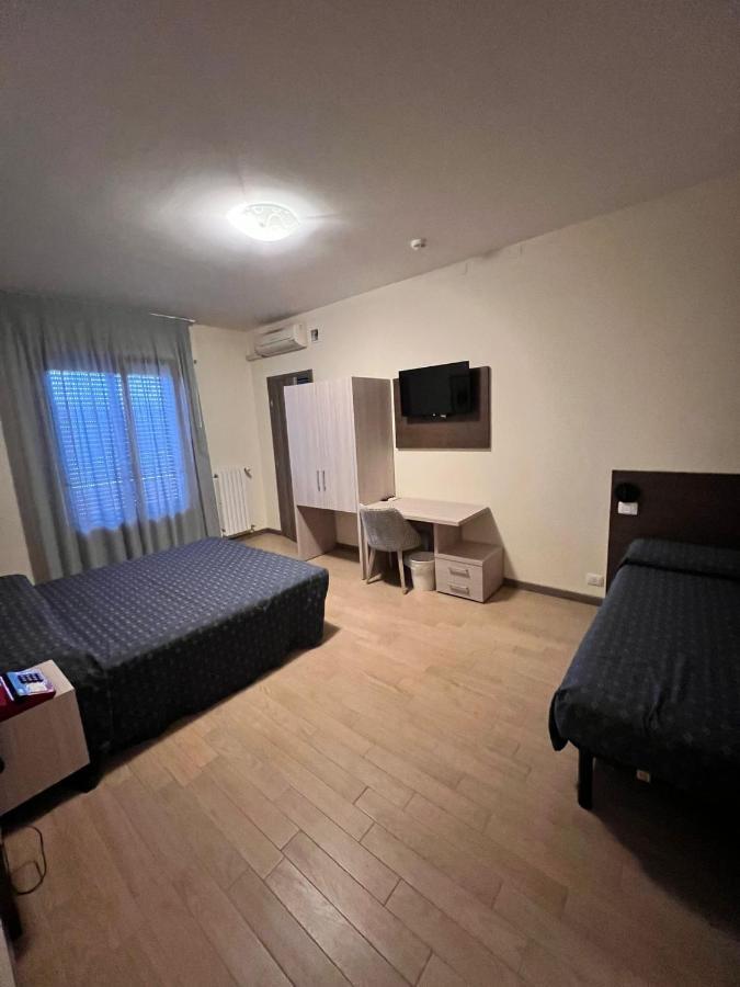 Hotel Colonna Альбиньясего Экстерьер фото