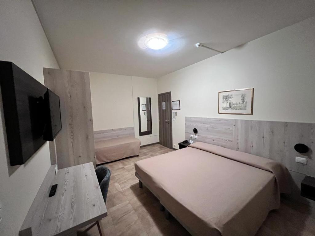 Hotel Colonna Альбиньясего Экстерьер фото