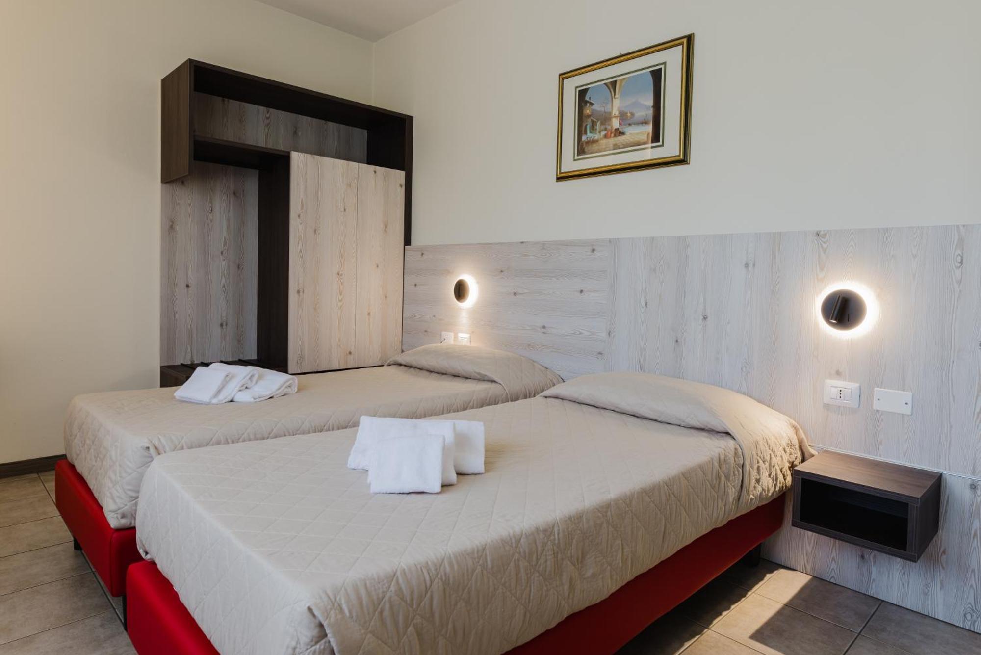 Hotel Colonna Альбиньясего Экстерьер фото